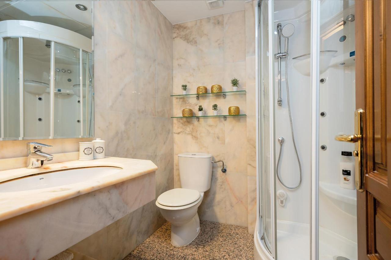 Апартаменти Dreaming Bib Rambla - Free Parking Гранада Екстер'єр фото