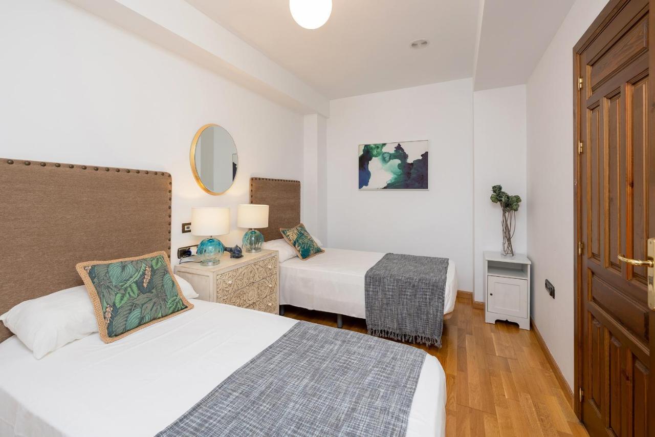 Апартаменти Dreaming Bib Rambla - Free Parking Гранада Екстер'єр фото