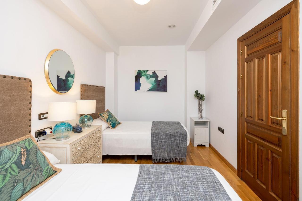 Апартаменти Dreaming Bib Rambla - Free Parking Гранада Екстер'єр фото